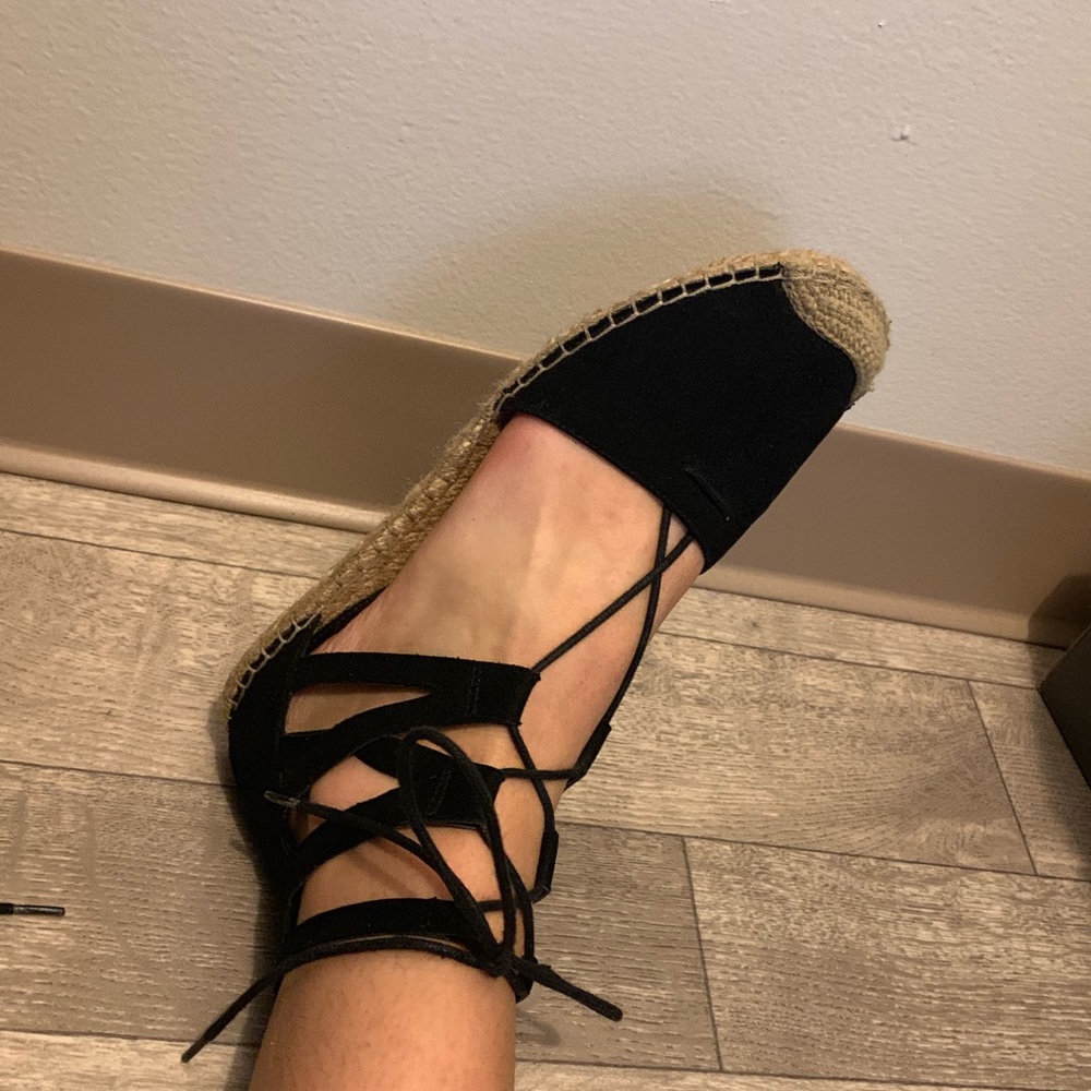 Sandals size 9 - Picture 3 of 4